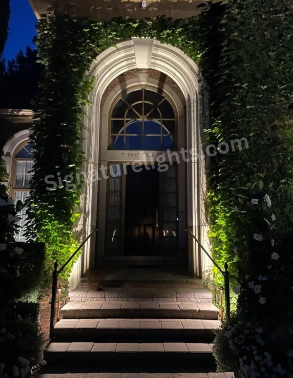 Cove Entry by Signature Lighting Systems